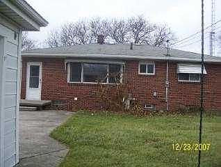 2nd image of 4458 285th St