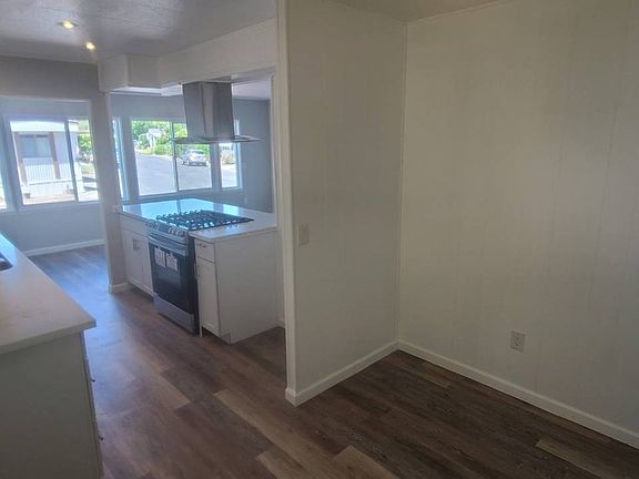 5th image of 26 Cedar Cir #26