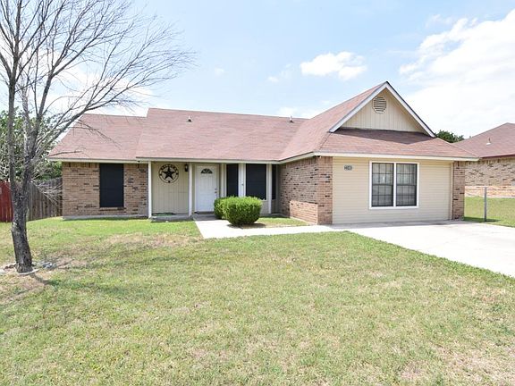 2nd image of 2305 Hidden Hill Dr