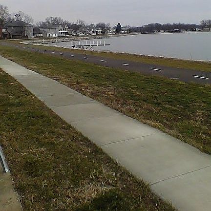 3rd image of 13436 W Bank Dr NE