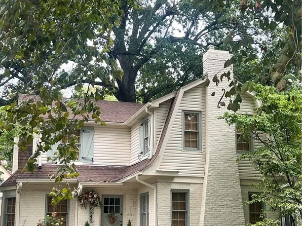6848 Edgevale Rd, Kansas City, MO 64113