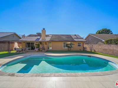 22259 Hart St, Canoga Park, CA, 91303