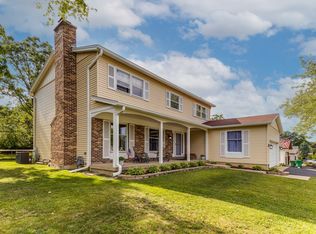 33518 N Almond Rd, Grayslake, IL 60030