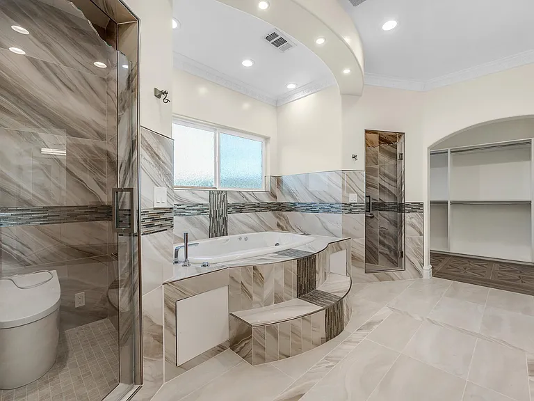 320 Tennyson Rd — Photo 34