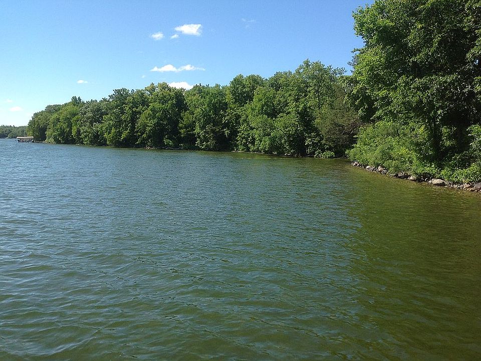 1st image of 10520 Angler Dr