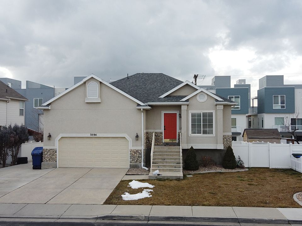 Front of House, dedicated parking spot will be provided in RV parking to the left of home.