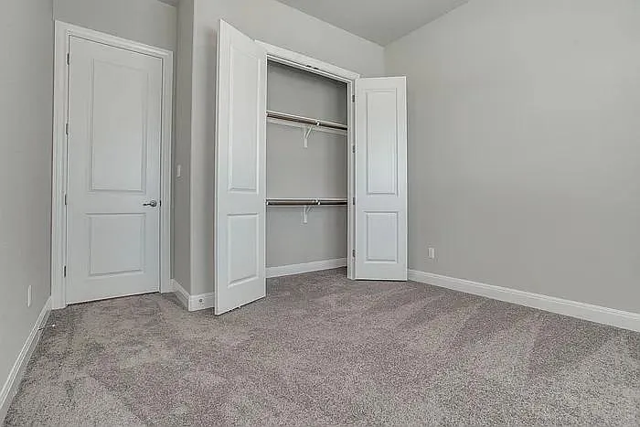 4655 Katherine Dr — Photo 13