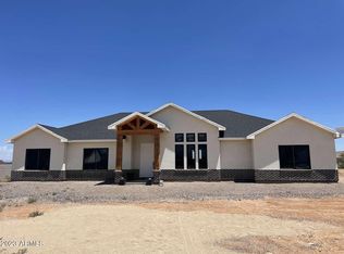 7927 S Billiards Ln, Safford, AZ 85546
