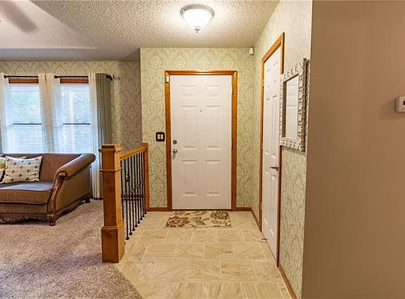 5th image of 3312 Gateway Dr
