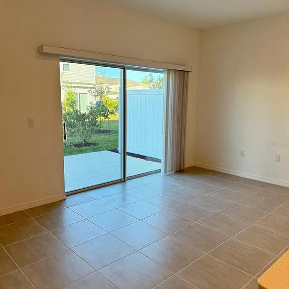 5040 Spangle Dr — Photo 16