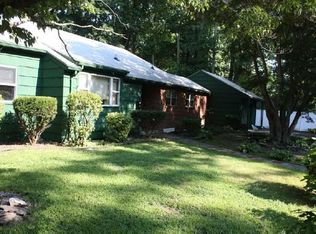 16R Norton Ct, Norwich, CT 06360