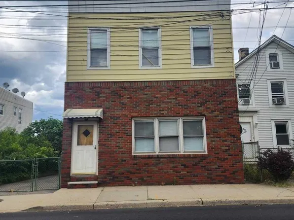 90 Schuyler Ave, Kearny, NJ 07032