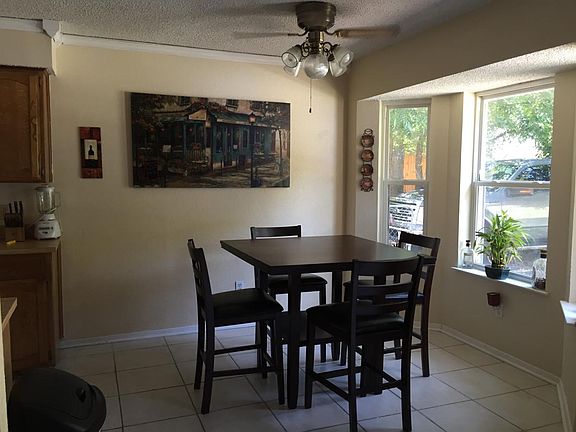 4th image of 263 Country Meadow Dr