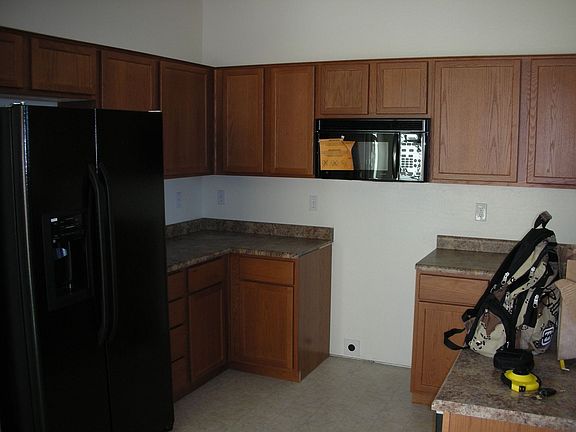 Kitchen, now has range
