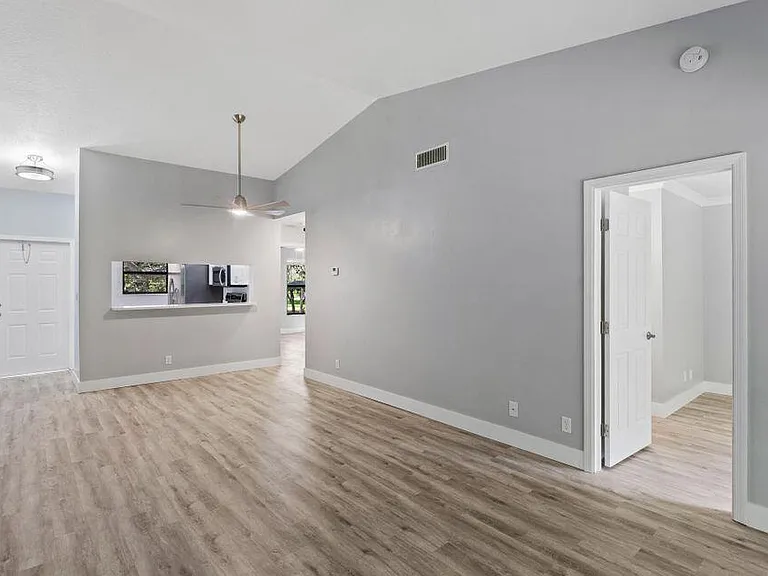 3139 Millwood Ter #2240 — Photo 19