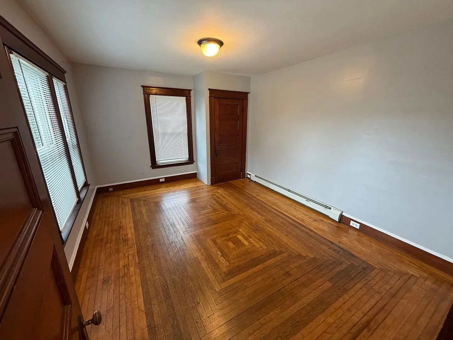 9 Silk Street — Photo 3