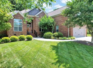 7003 Neville Dr, Ooltewah, TN 37363