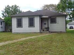 1126 W 8th St, Freeport, TX 77541