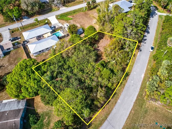 5603 Tangelo Dr, Fort Pierce, FL 34982