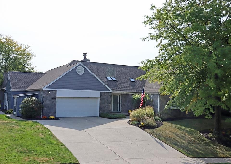 1st image of 1023 Mission Dr
