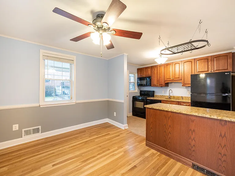 8518 Water Oak Rd — Photo 1