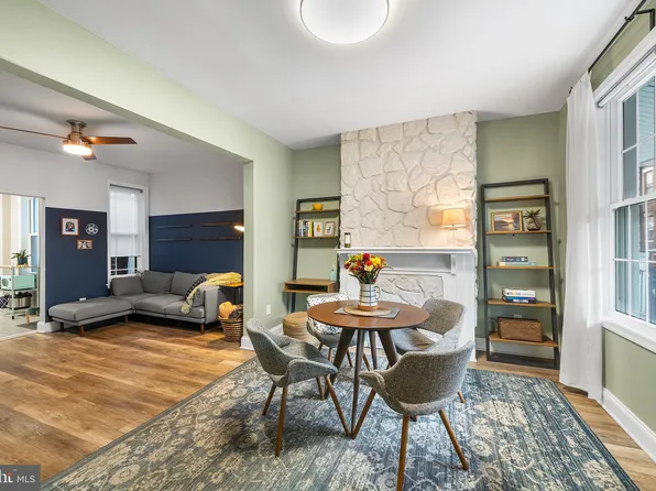 1542 N Hollywood St, Philadelphia, PA 19121