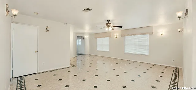 5707 Lovett Oaks — Photo 10