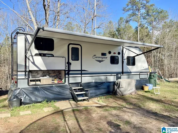 195 Lake Breeze Ln, Wedowee, AL 36278