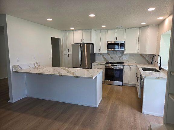 5th image of 1825 Chesapeake Way