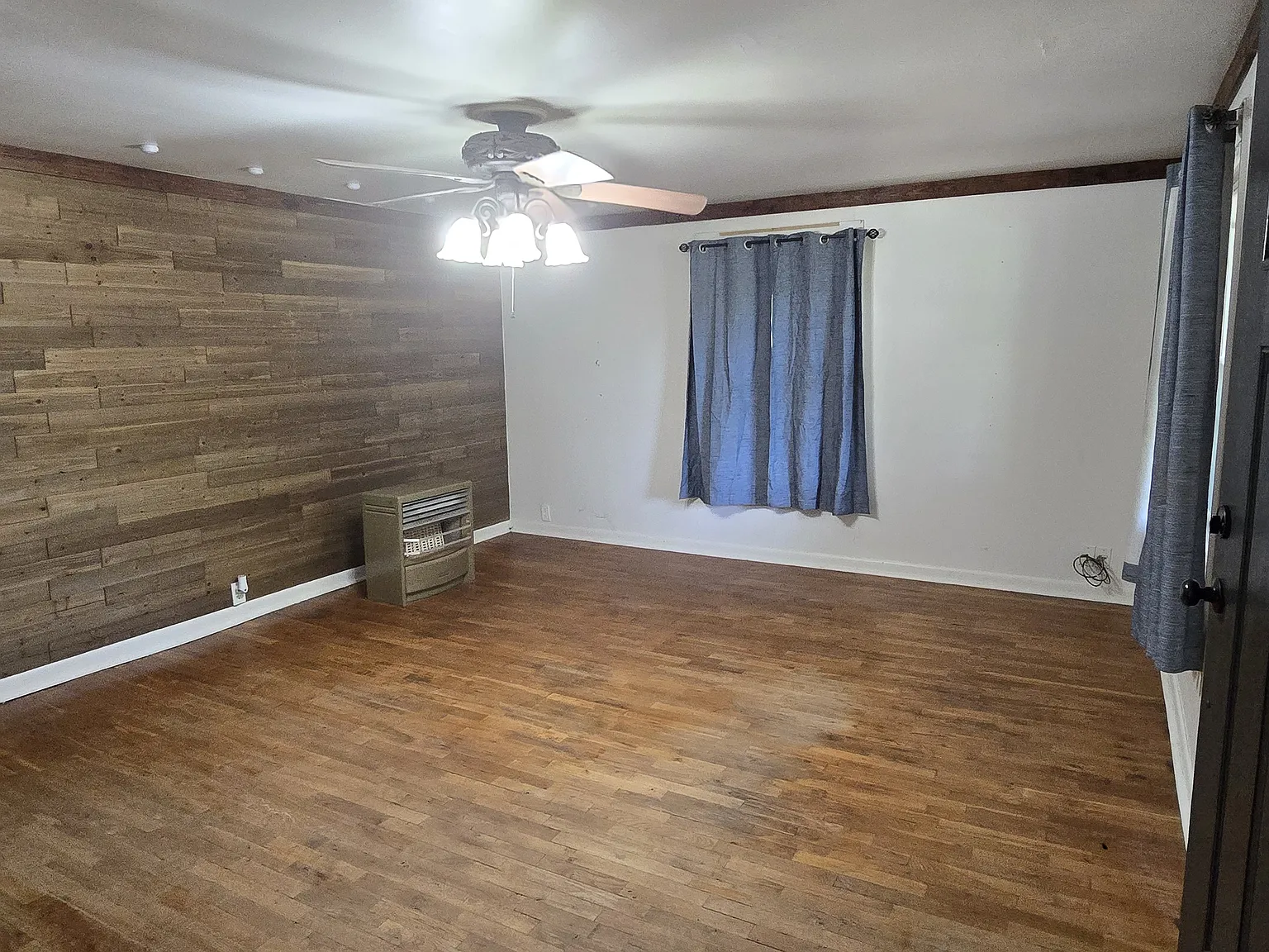 3 bed, 1250 sqft, $1,500 — Photo 3