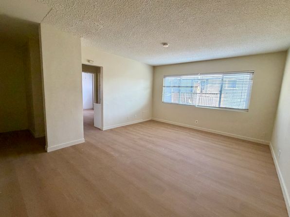1510 Locust Ave APT 11