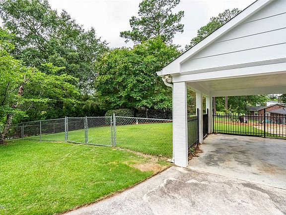 5th image of 3040 Ashby Dr