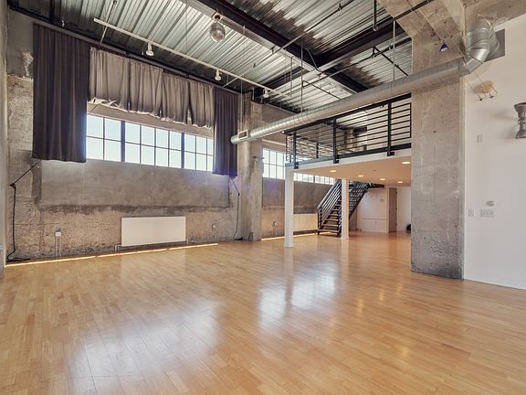 5th image of 465 10th St APT 201
