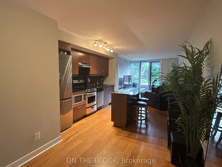320 Richmond St E #313 — Photo 15