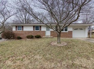 2105 Easy St, Highland, IL 62249