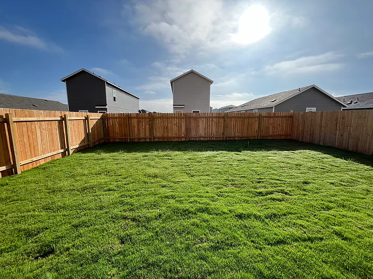 591 Commander Abbott Dr — Photo 23