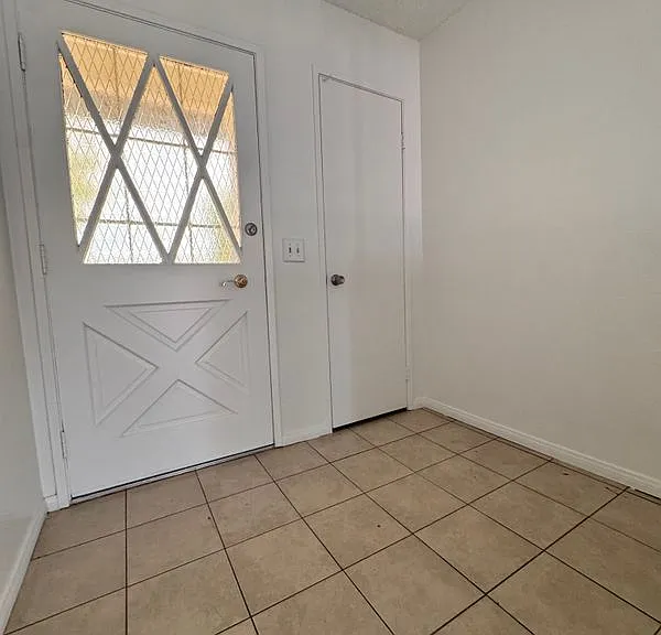 41272 Mayberry Ave — Photo 2
