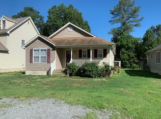 244 5th St, Colonial Beach, VA 22443