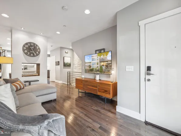 1166 Abbey Pl NE #1, Washington, DC 20002