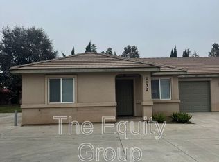 2132 W Lark Ave, Visalia, CA