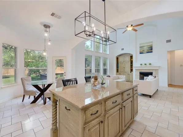 12112 Cherisse Dr, Austin, TX 78739