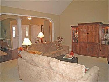 5th image of 4323 Eagle Point