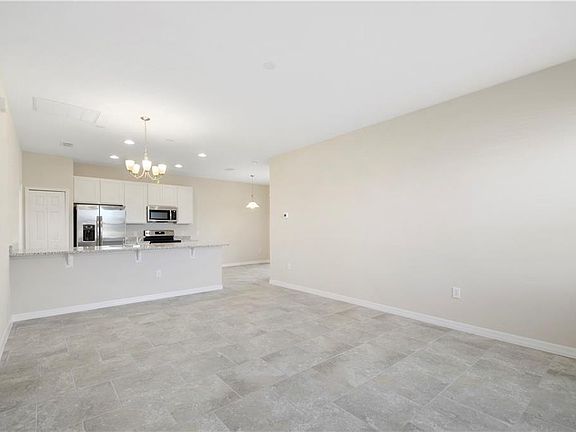3rd image of 1817 Shumard Ave