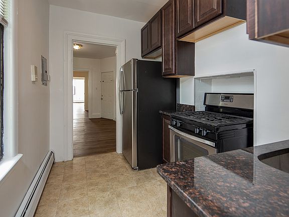 2nd image of 409 Palisade Ave APT 2