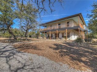 958 Crystal Mountain Dr, Round Mountain, TX 78663