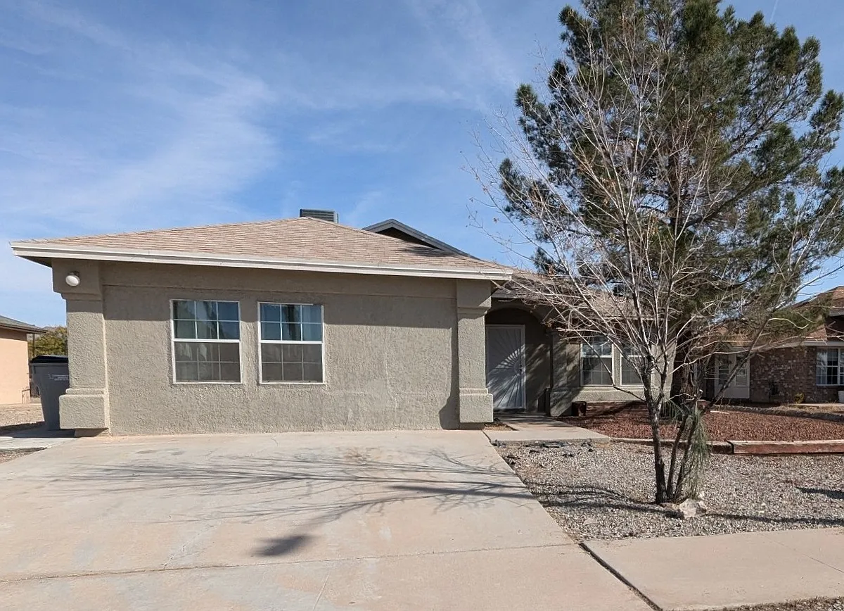 Building Photo - 5857 W Valley Cir