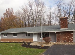 6141 Thistlewood Dr, Mentor, OH 44060