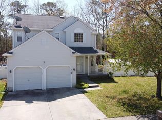 136 Emerson Ct, Mays Landing, NJ 08330