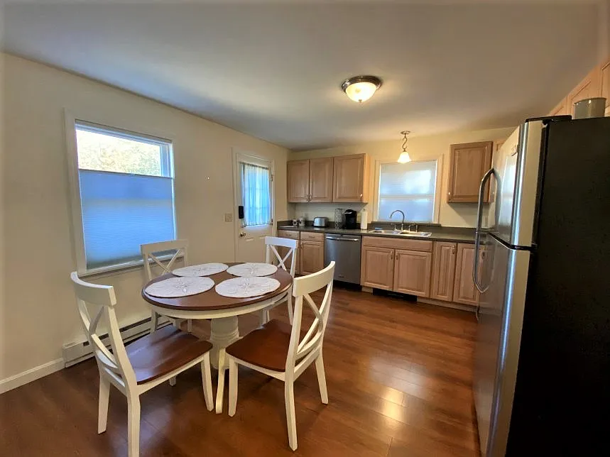 2 bed, 1.5 bath, 1080 sqft, $1,750 — Photo 3