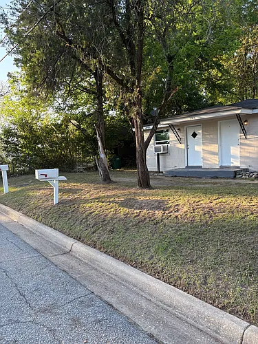 823 Byron Rd #B Photo 1